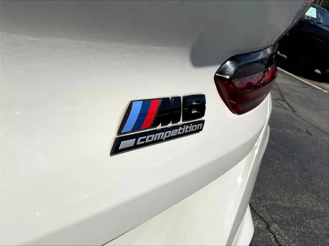 BMW M8 photo 25