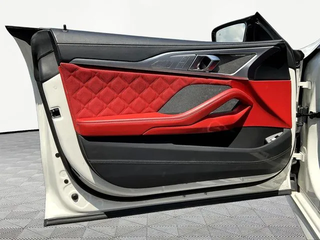 BMW M8 photo 21