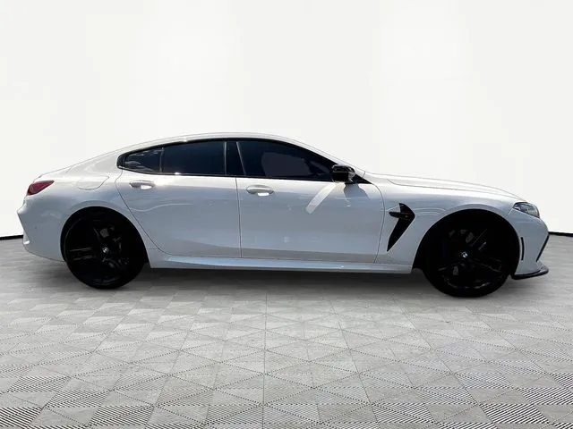 BMW M8 photo 8