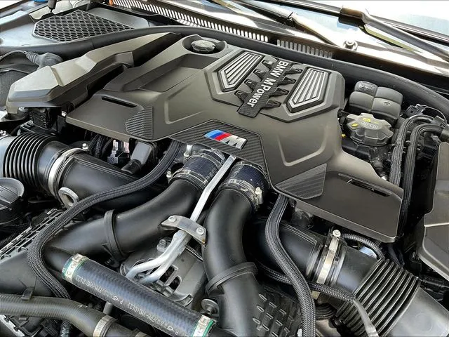 BMW M8 photo 31