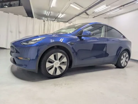 More photos of 2023 Tesla Model Y Long Range at Gravity Autos Marietta, GA
