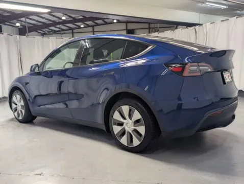 More photos of 2023 Tesla Model Y Long Range at Gravity Autos Marietta, GA