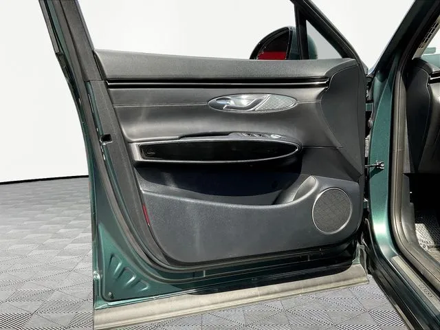 Genesis GV70 photo 22