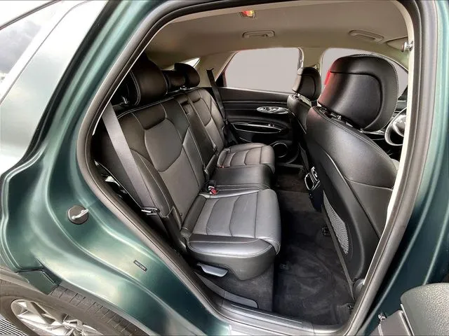 Genesis GV70 photo 27