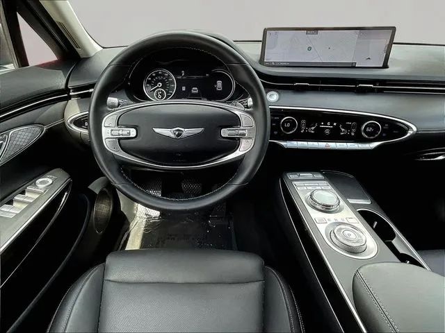 Genesis GV70 photo 10