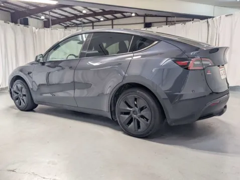 More photos of 2025 Tesla Model Y Long Range at Gravity Autos Marietta, GA