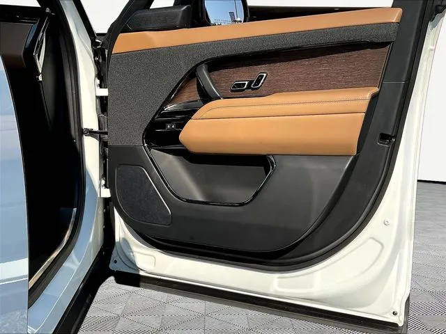 Land Rover Range Rover Sport photo 28