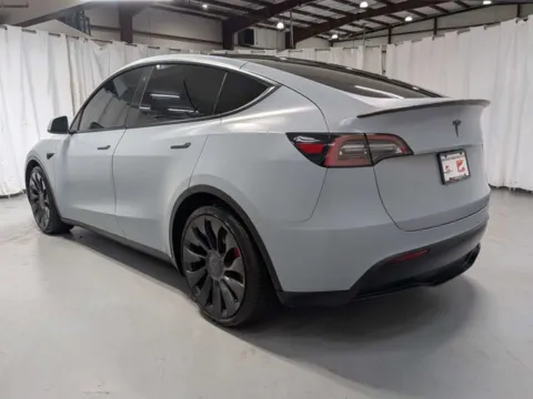 More photos of 2022 Tesla Model Y Performance at Gravity Autos Marietta, GA