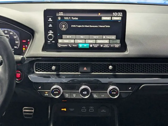 Honda Civic photo 12
