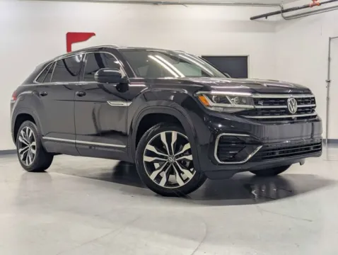 Photos of 2022 Volkswagen Atlas Cross Sport 3.6L V6 SEL Premium R-Line for sale in Marietta, GA at Gravity Autos Marietta
