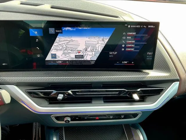 BMW XM photo 17