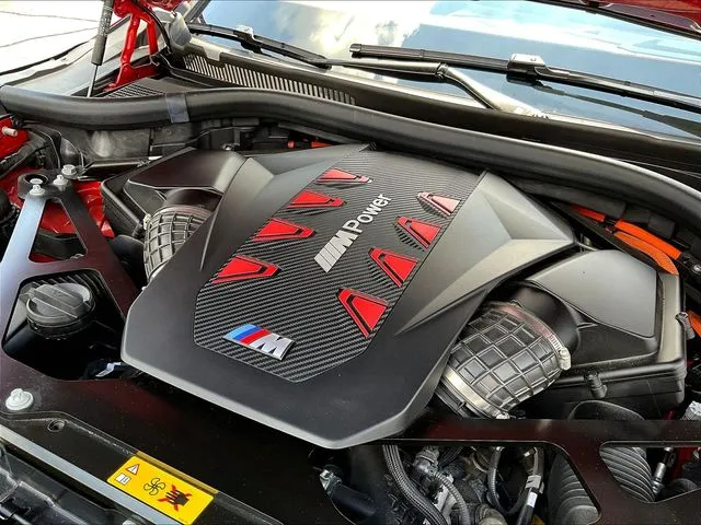 BMW XM photo 33