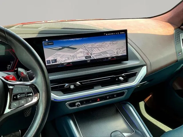 BMW XM photo 11