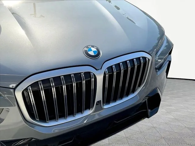 BMW X7 photo 35