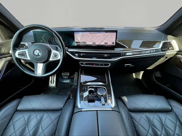 BMW X7 photo 9