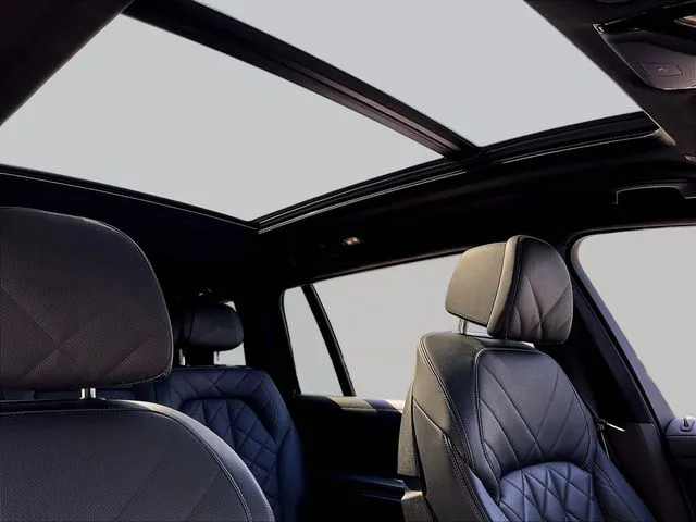 BMW X7 photo 29