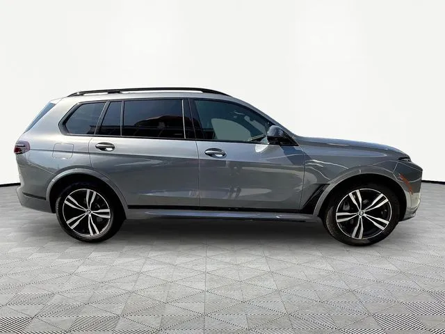 BMW X7 photo 8