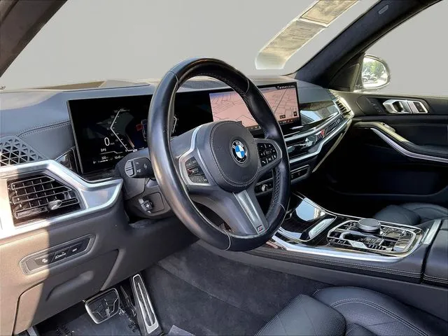 BMW X7 photo 18