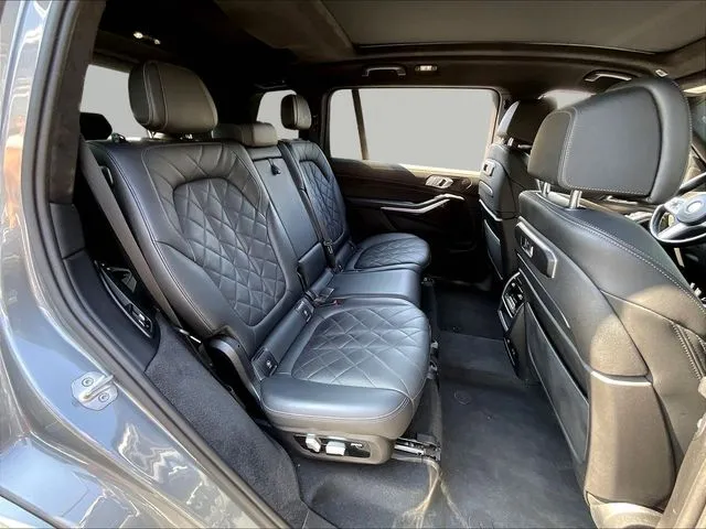 BMW X7 photo 26