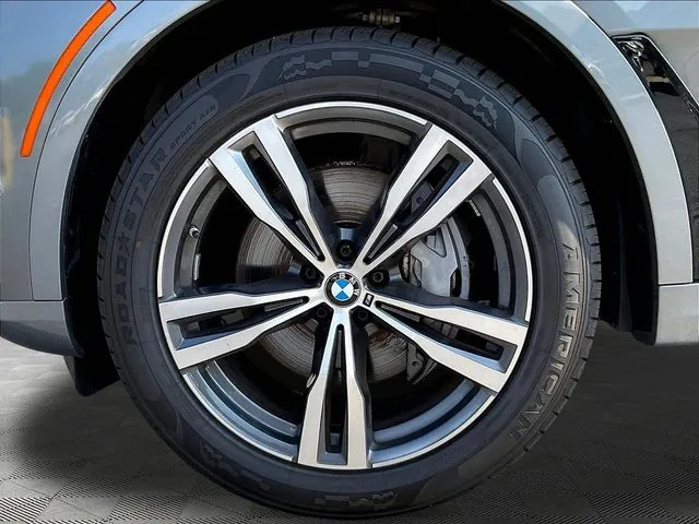 BMW X7 photo 36