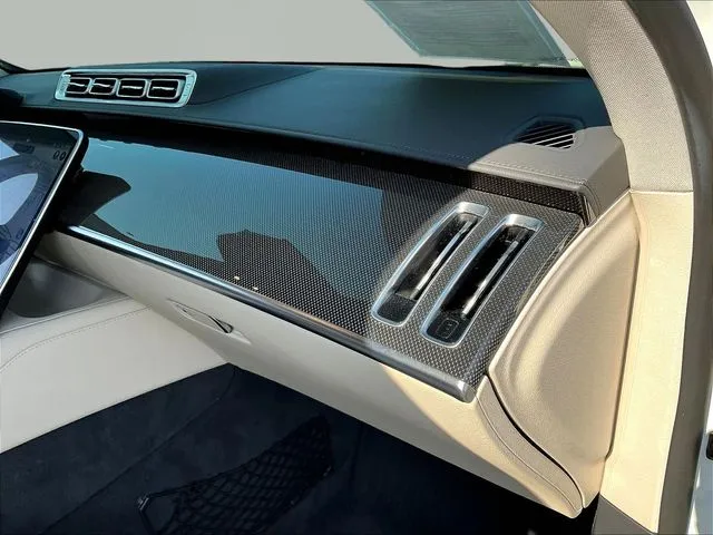 Mercedes-Benz S-Class photo 27