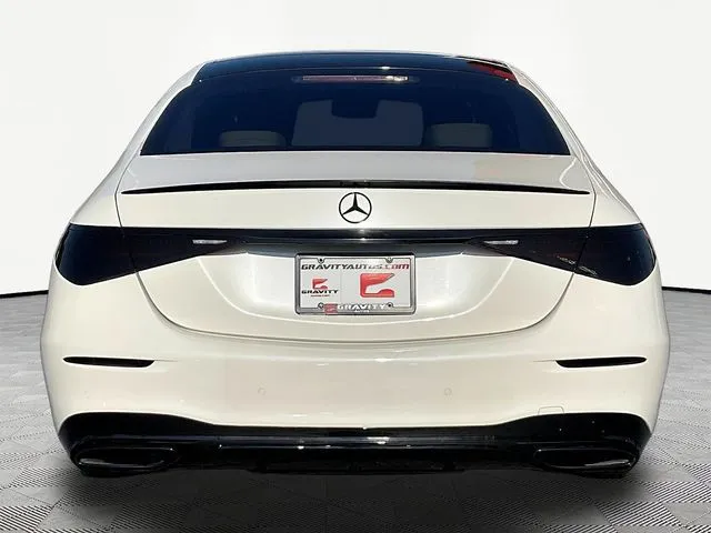 Mercedes-Benz S-Class photo 6