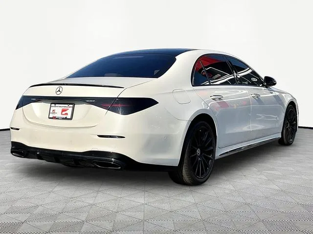 Mercedes-Benz S-Class photo 7