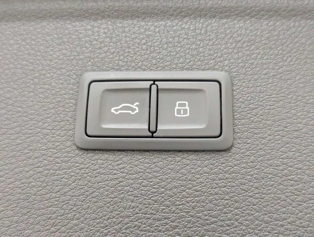 2020 Audi Q5 Premium Plus - Photo 30