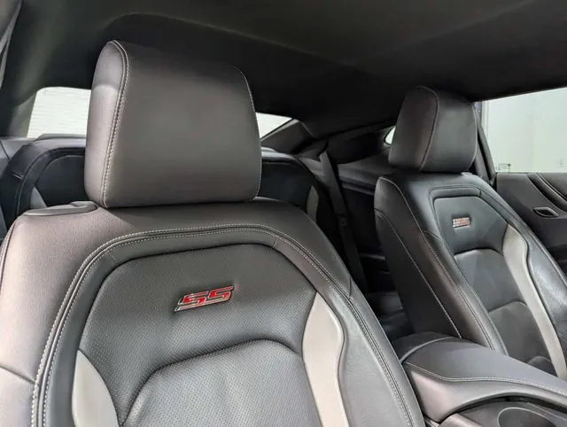 2021 Chevrolet Camaro 2SS - Photo 11