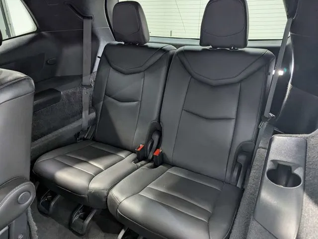 Cadillac XT6 photo 9