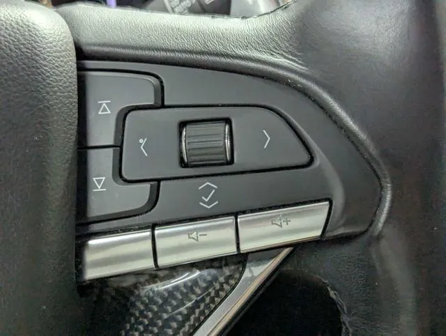 Cadillac XT6 photo 18