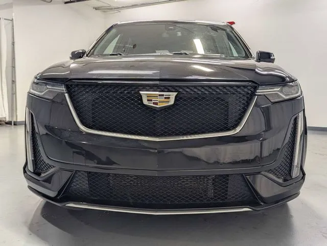 Cadillac XT6 photo 23