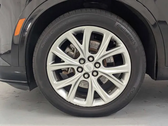 Cadillac XT6 photo 28