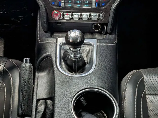 2021 Ford Mustang GT Premium - Photo 12