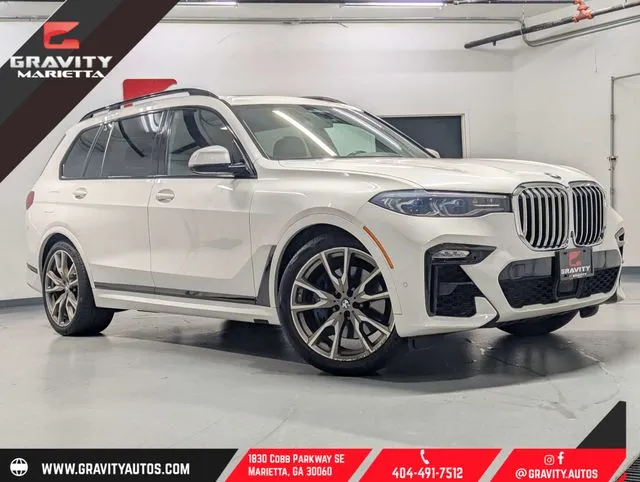 2021 BMW X7 M50i's photo
