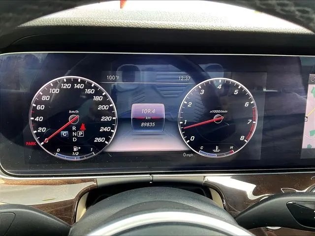Mercedes-Benz E-Class photo 15