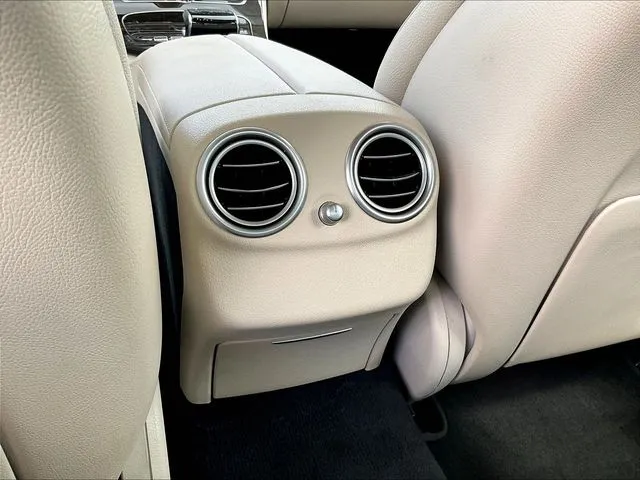 Mercedes-Benz E-Class photo 12