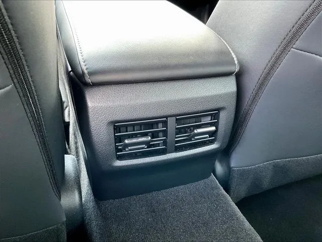 Lexus IS photo 12