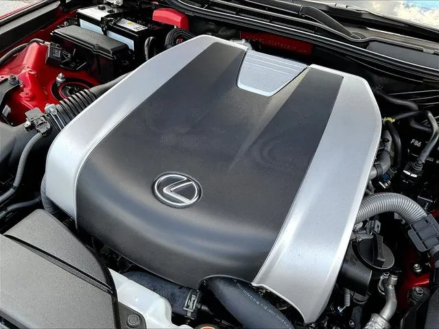 Lexus IS photo 32