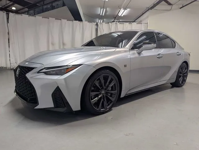 Lexus IS photo 5