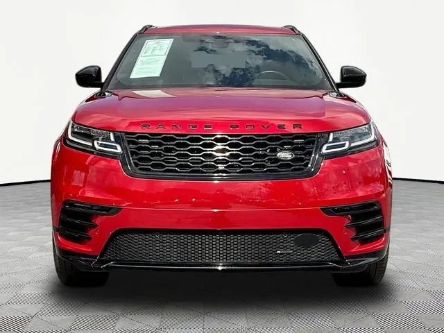 Land Rover Range Rover Velar photo 2