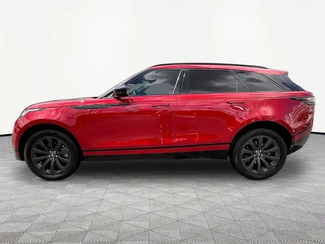 Land Rover Range Rover Velar photo 4