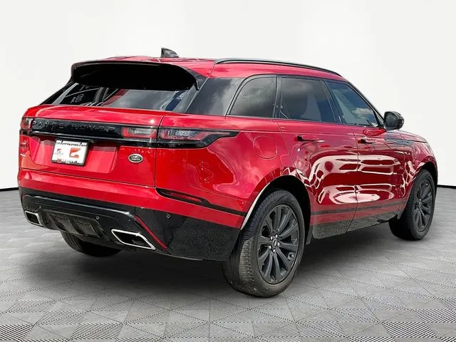 Land Rover Range Rover Velar photo 7