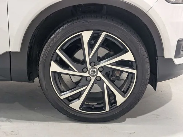 Volvo XC40 photo 29