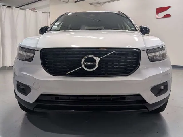 Volvo XC40 photo 24