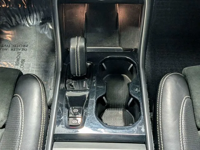 Volvo XC40 photo 12