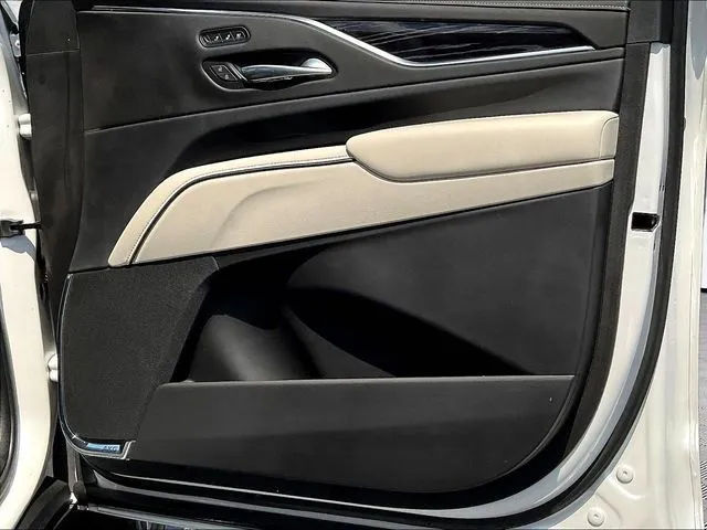 2022 Cadillac Escalade ESV Sport - Photo 31