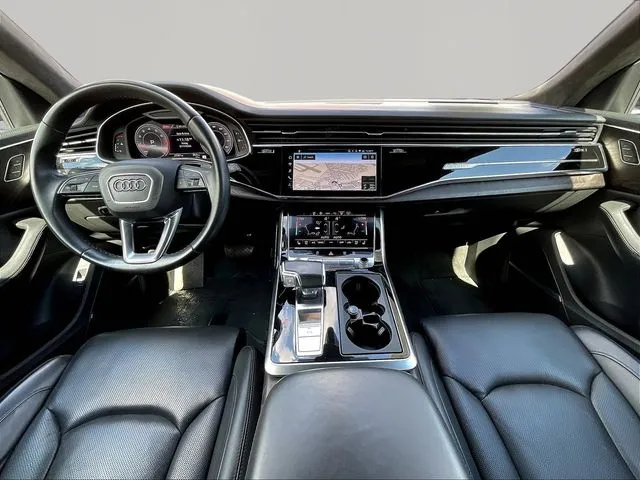 Audi Q8 photo 9