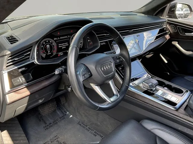 Audi Q8 photo 18