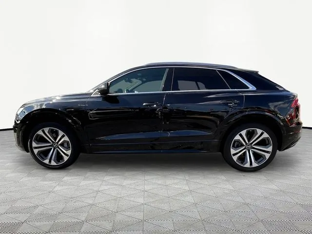 Audi Q8 photo 4